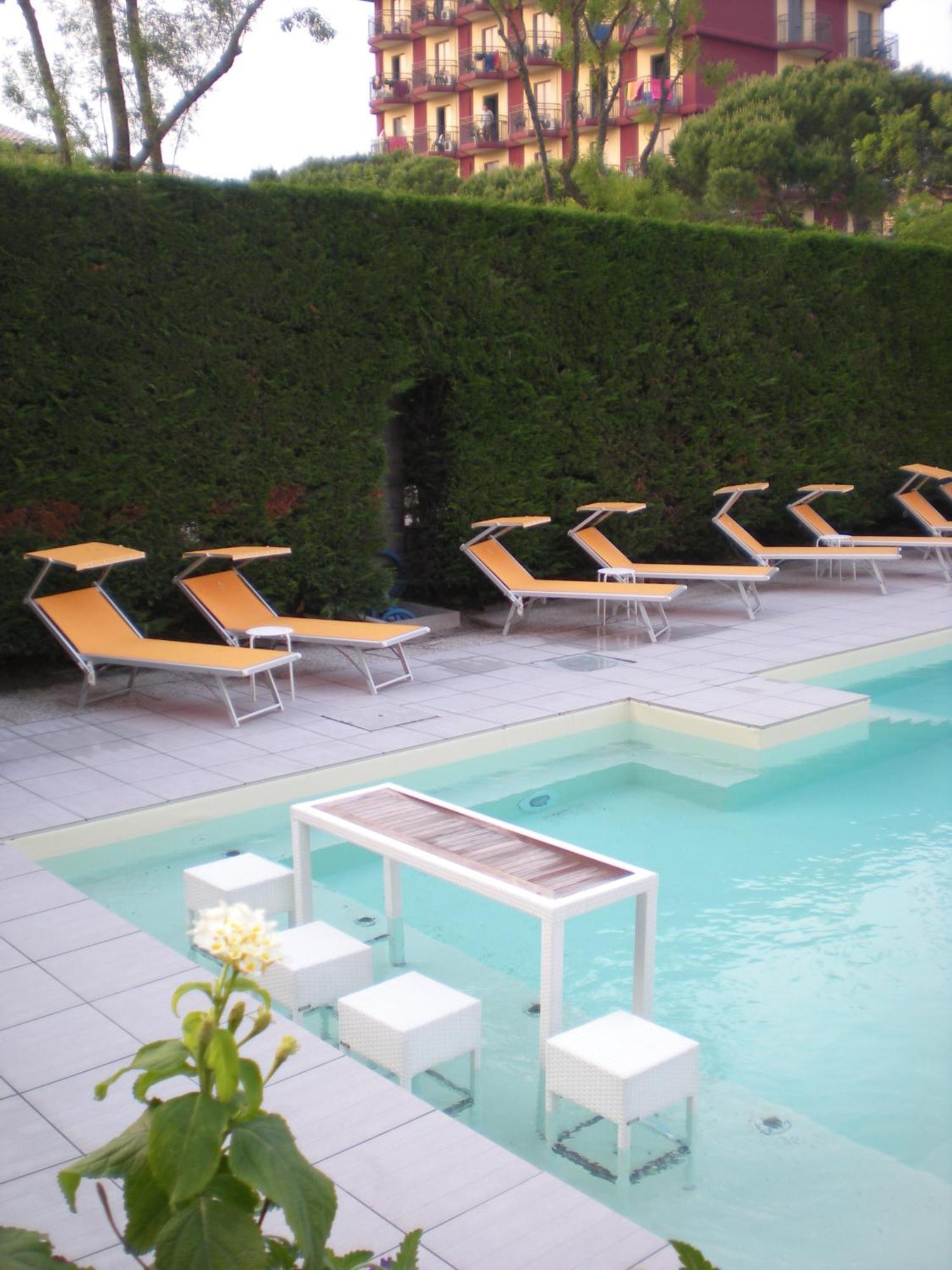 Hotel Ute 3*