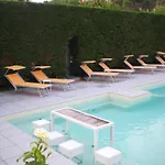 Hotel Ute 3*